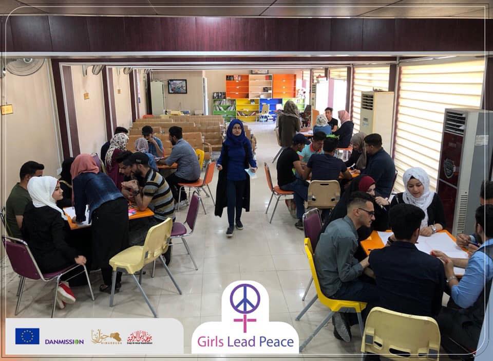 فريق Girles Lead Peace
