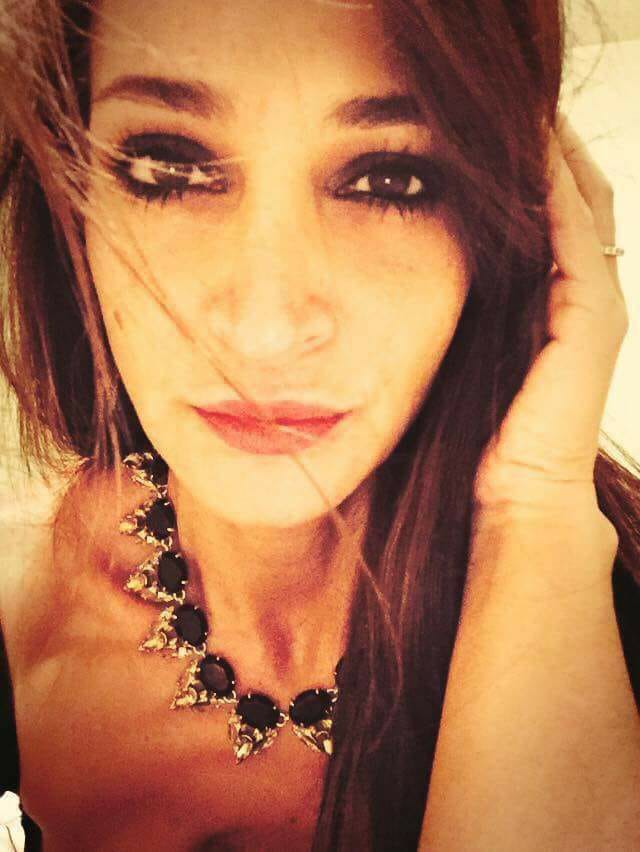 موتى وأحياء – الشاعرة اللبنانية لولا رينولدز 