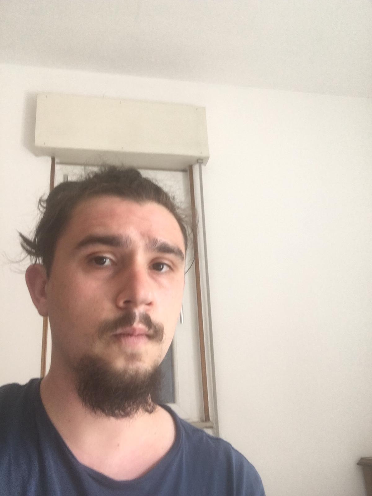 قصيدة زوايا السماء - الشاعر الإيطالي: بيترو ماليني - ترجمة حسين نهابة