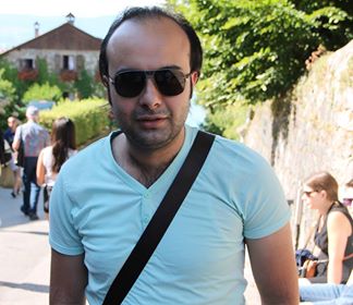 قصيدة (على الطريق السريع) بالاسبانية - الشاعر العراقي محمد الكيم - ترجمة حسين نهابة